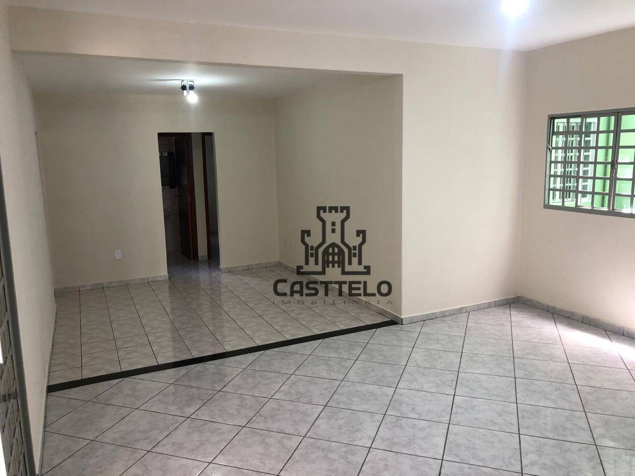 Casa à venda com 4 quartos, 170m² - Foto 11