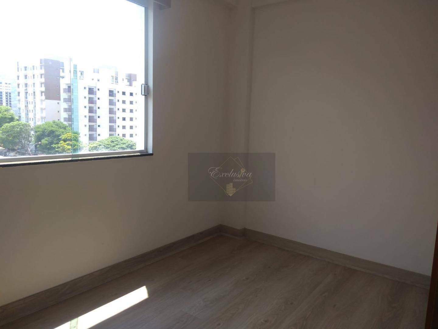 Apartamento à venda com 3 quartos, 80m² - Foto 8