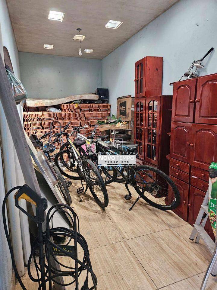 Casa à venda com 3 quartos, 200m² - Foto 23