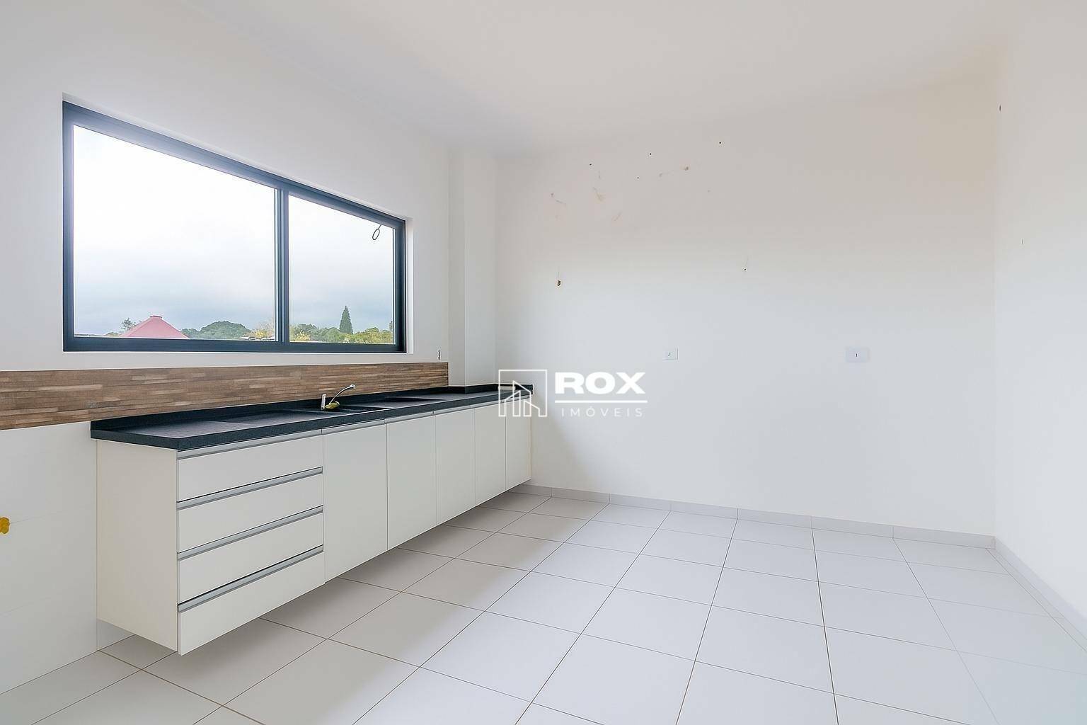 Casa de Condomínio para alugar com 4 quartos, 314m² - Foto 5