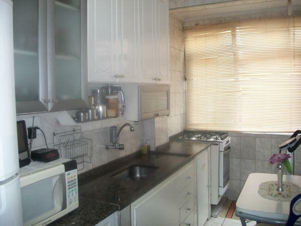 Apartamento à venda com 1 quarto, 50m² - Foto 3