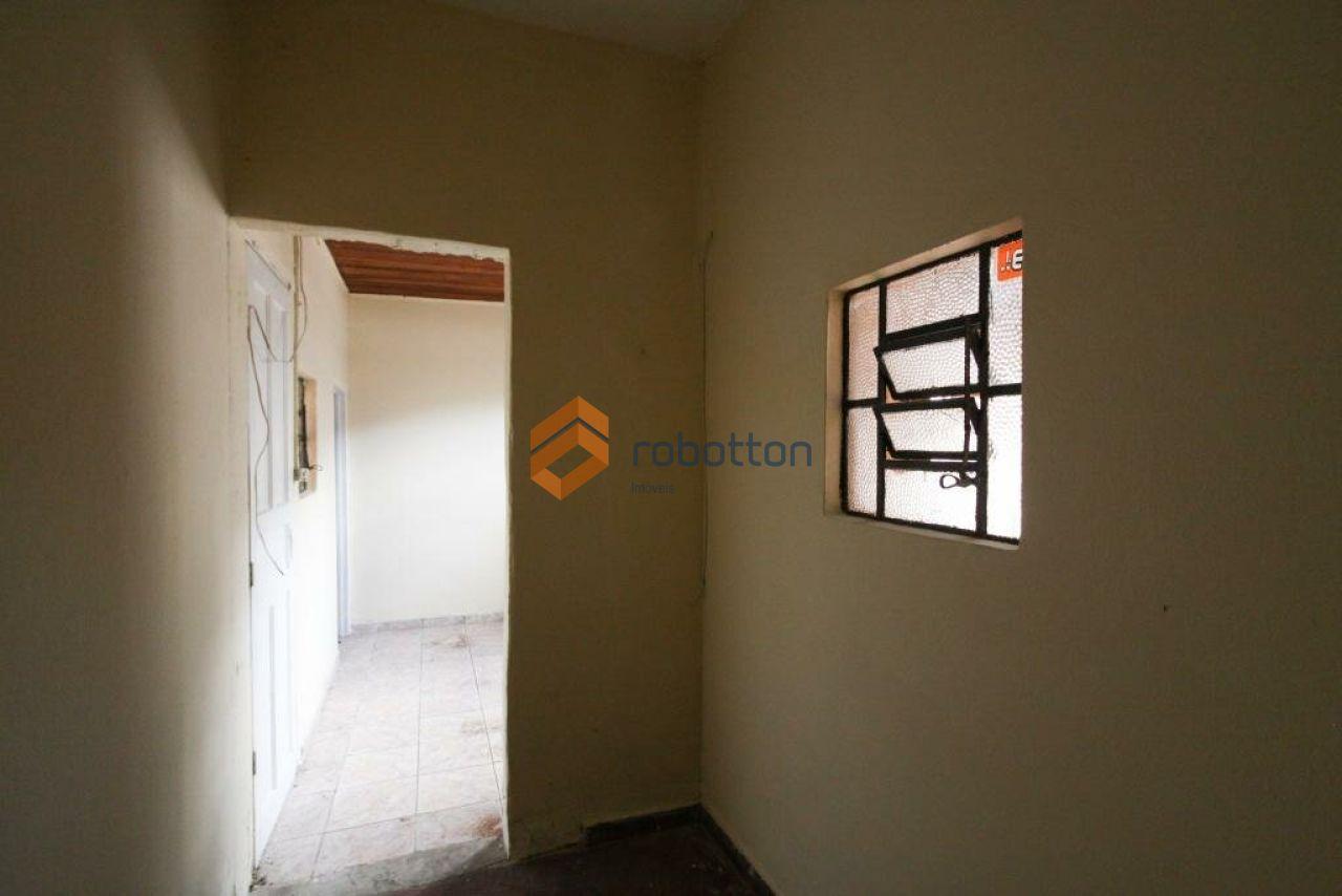 Casa para alugar com 2 quartos, 70m² - Foto 13