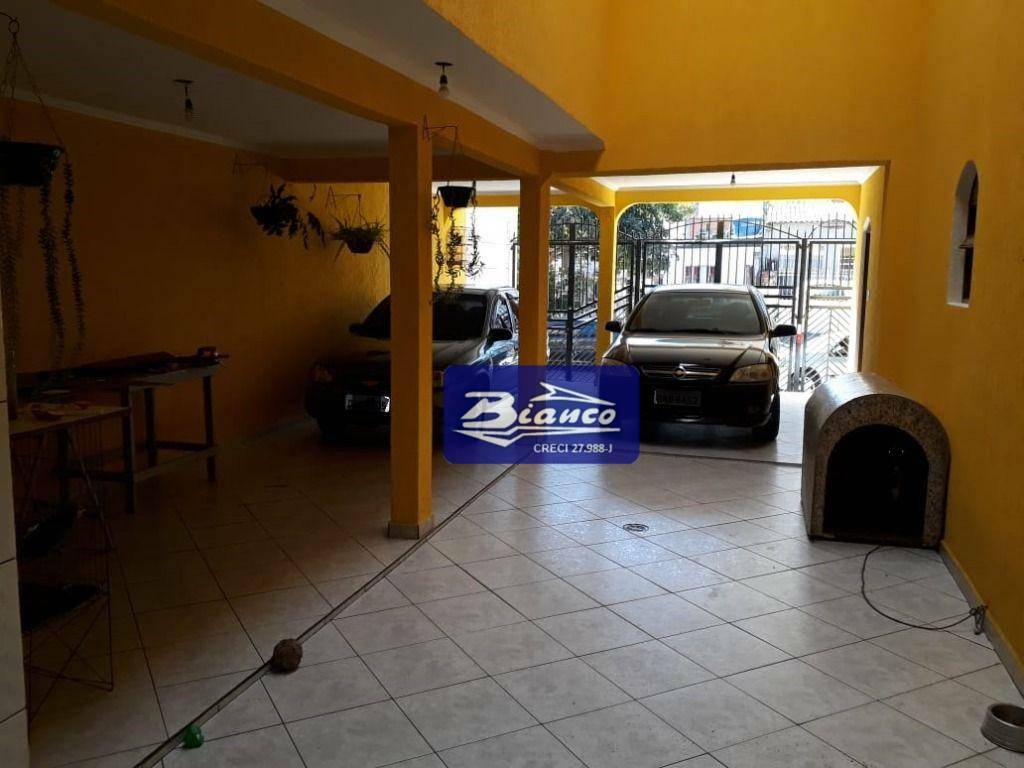 Sobrado à venda com 3 quartos, 305m² - Foto 3