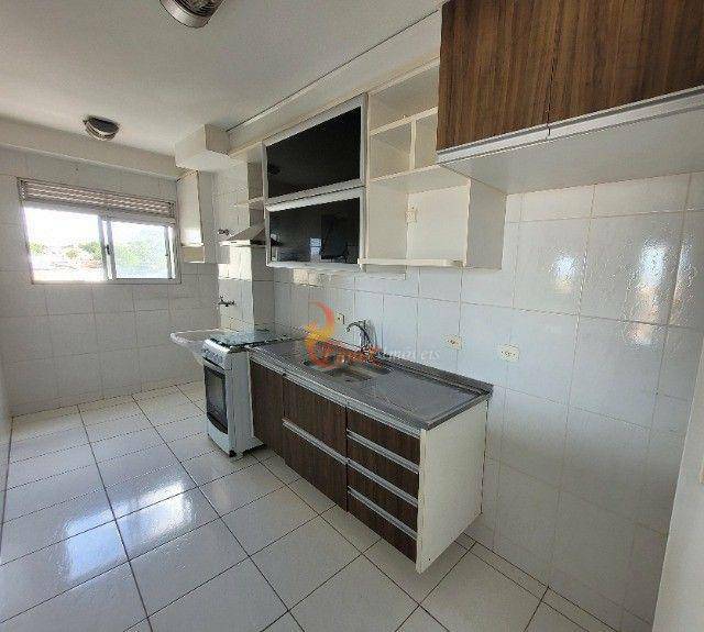 Apartamento à venda com 3 quartos, 64m² - Foto 2