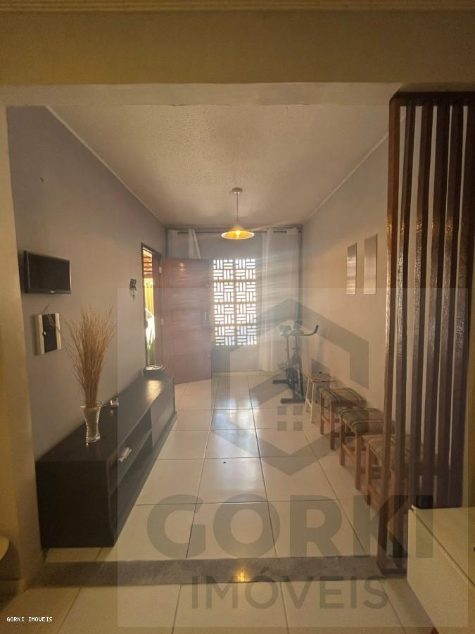 Casa à venda com 2 quartos, 141m² - Foto 3