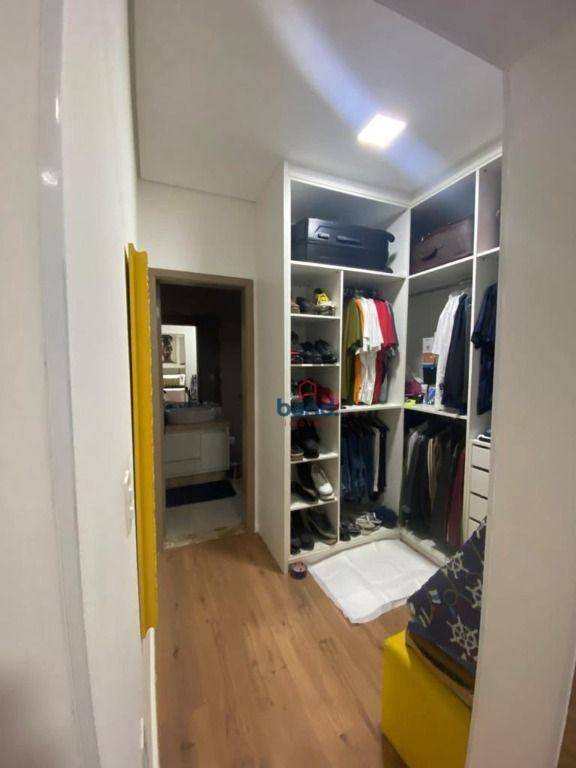 Casa de Condomínio à venda com 3 quartos, 202m² - Foto 11