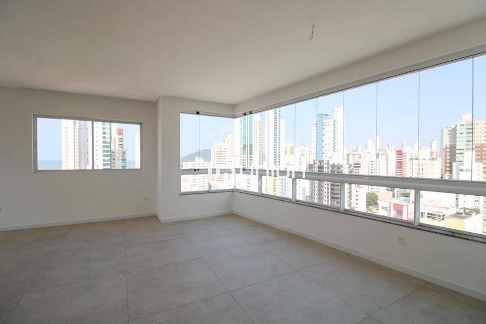 Cobertura à venda com 4 quartos, 260m² - Foto 17