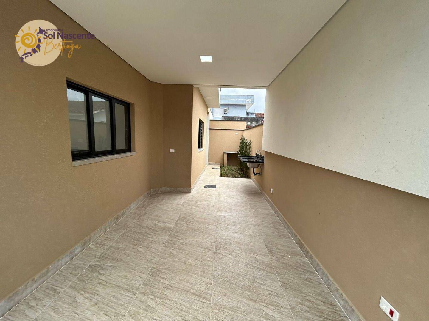 Casa à venda com 3 quartos, 110m² - Foto 10