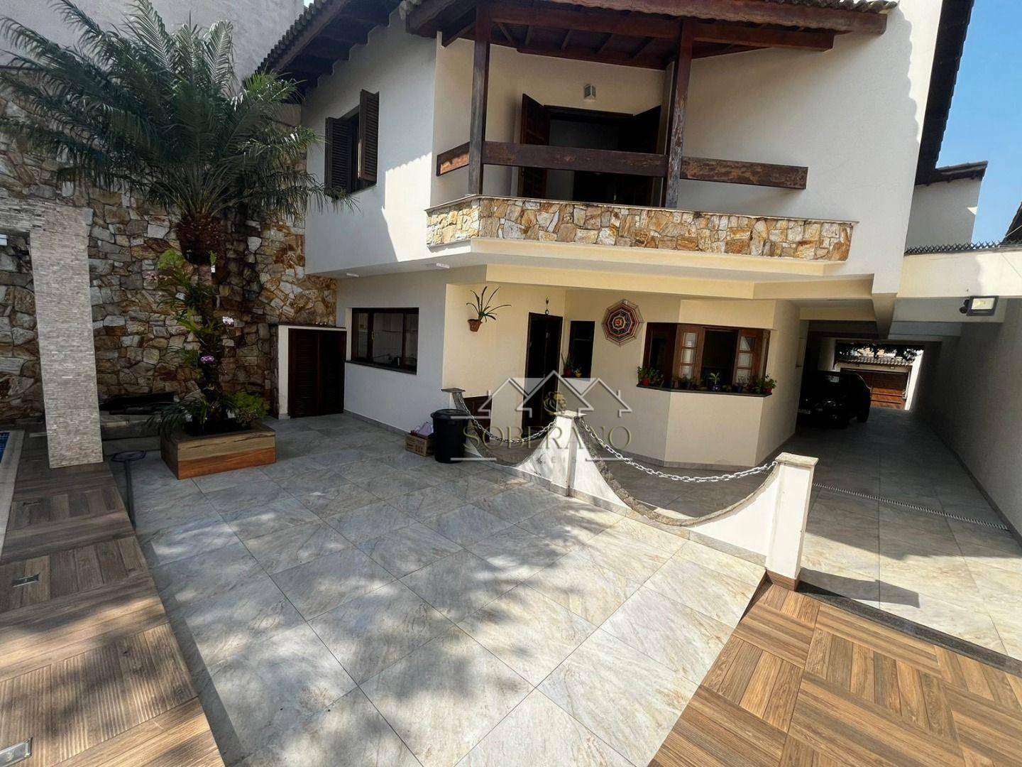 Sobrado à venda e aluguel com 4 quartos, 495m² - Foto 1