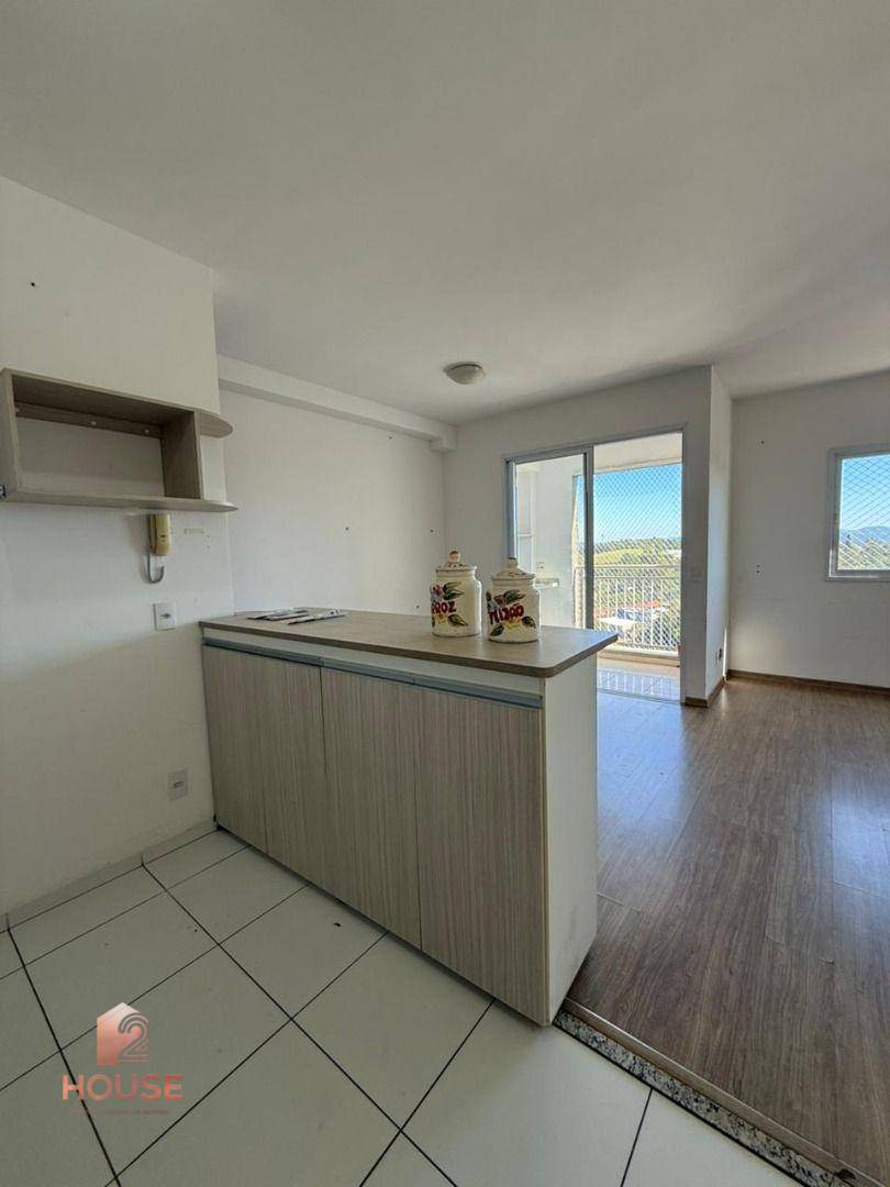 Apartamento para alugar com 2 quartos, 72m² - Foto 8