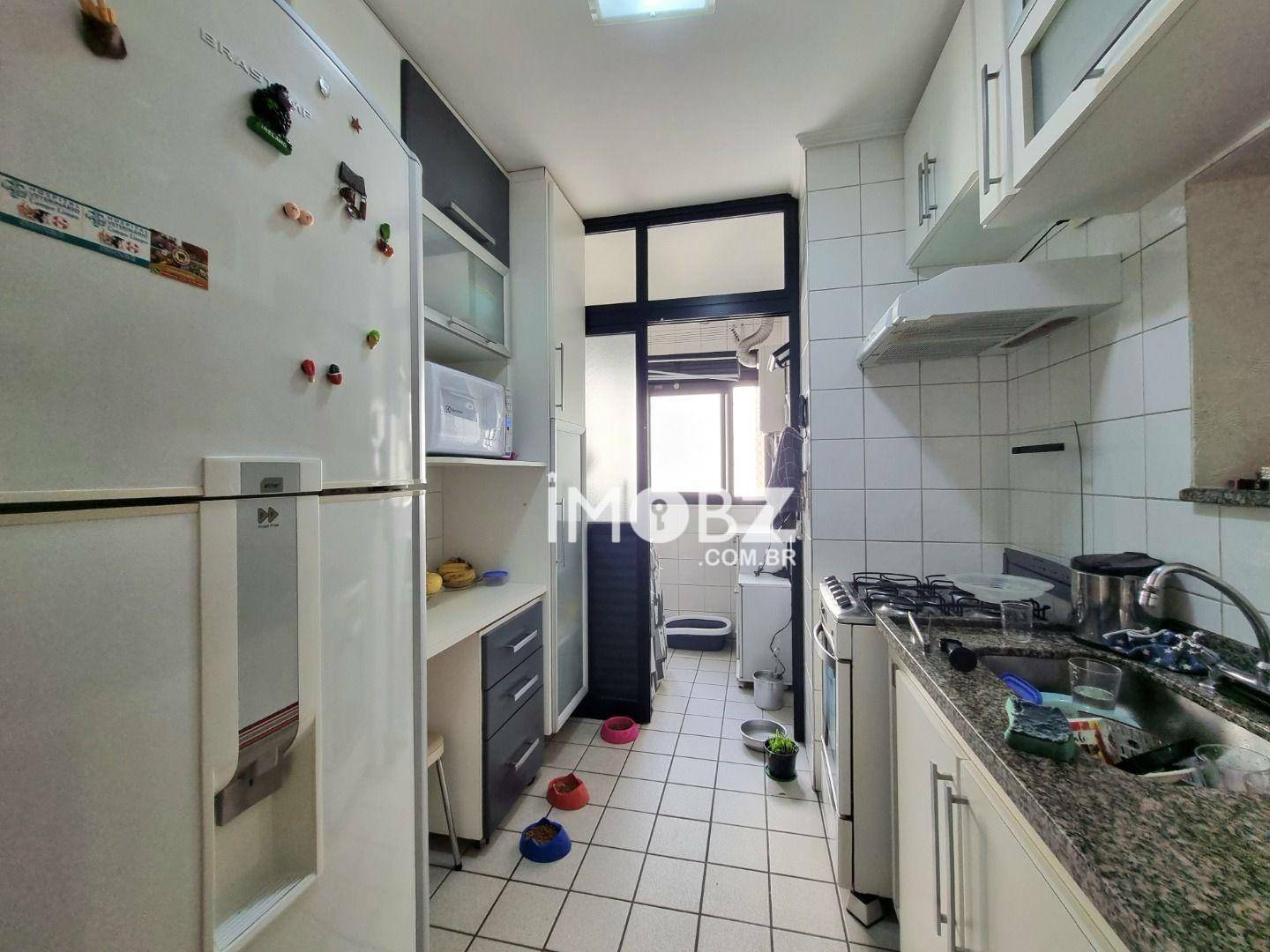 Apartamento à venda com 3 quartos, 70m² - Foto 1