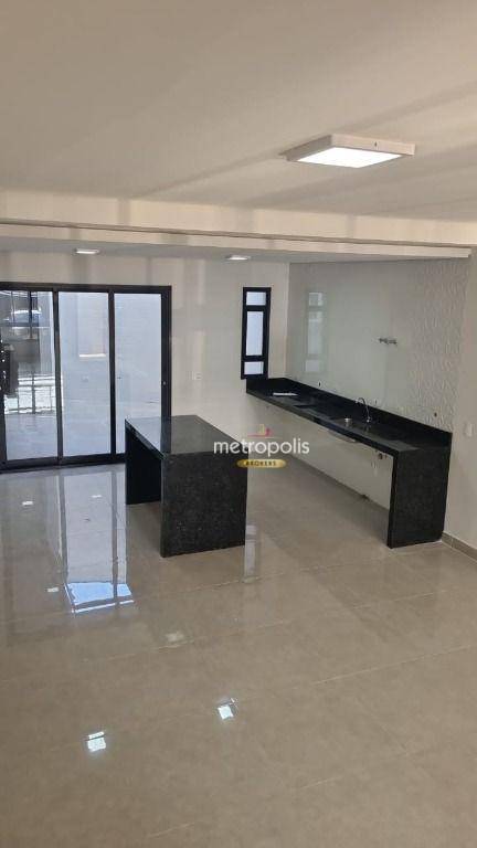 Sobrado à venda com 3 quartos, 194m² - Foto 2