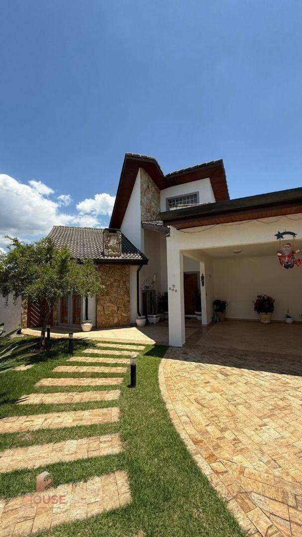 Casa de Condomínio à venda com 3 quartos, 500m² - Foto 1