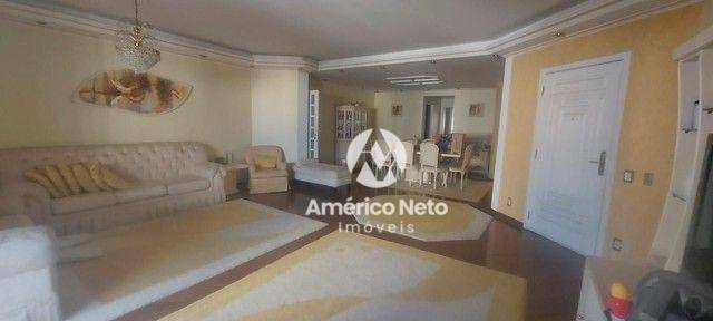 Apartamento à venda com 3 quartos, 238m² - Foto 1