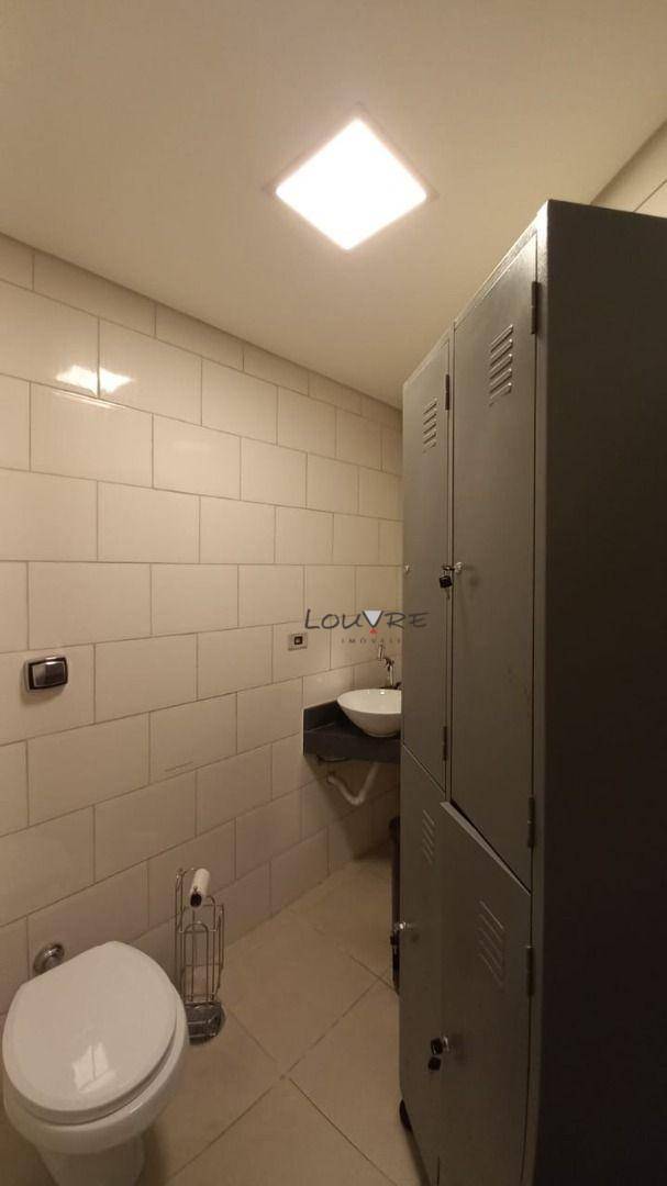 Casa para alugar com 3 quartos, 195m² - Foto 22