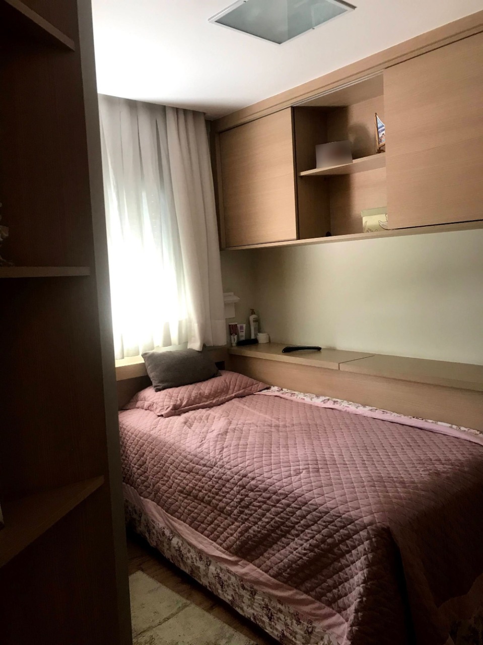 Apartamento à venda com 4 quartos, 237m² - Foto 2