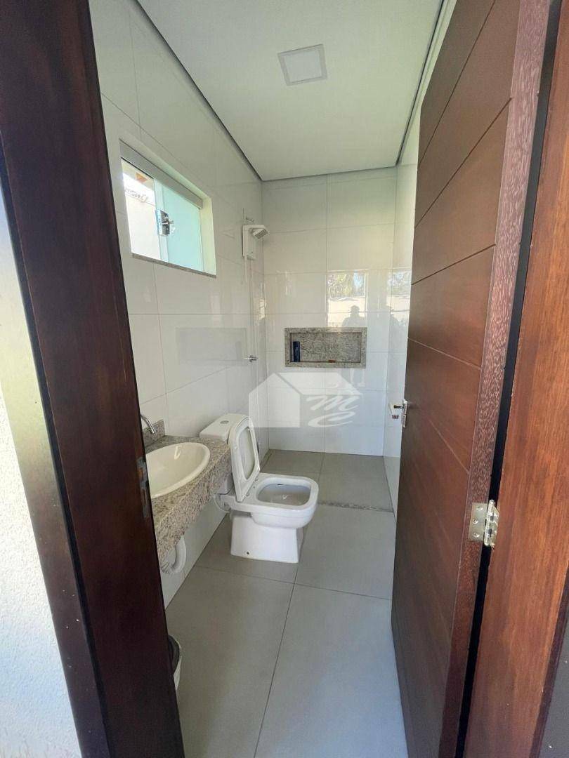 Casa à venda com 4 quartos, 250m² - Foto 25