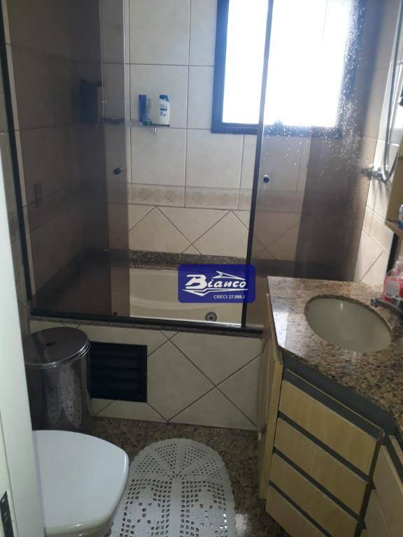 Apartamento à venda com 3 quartos, 176m² - Foto 21