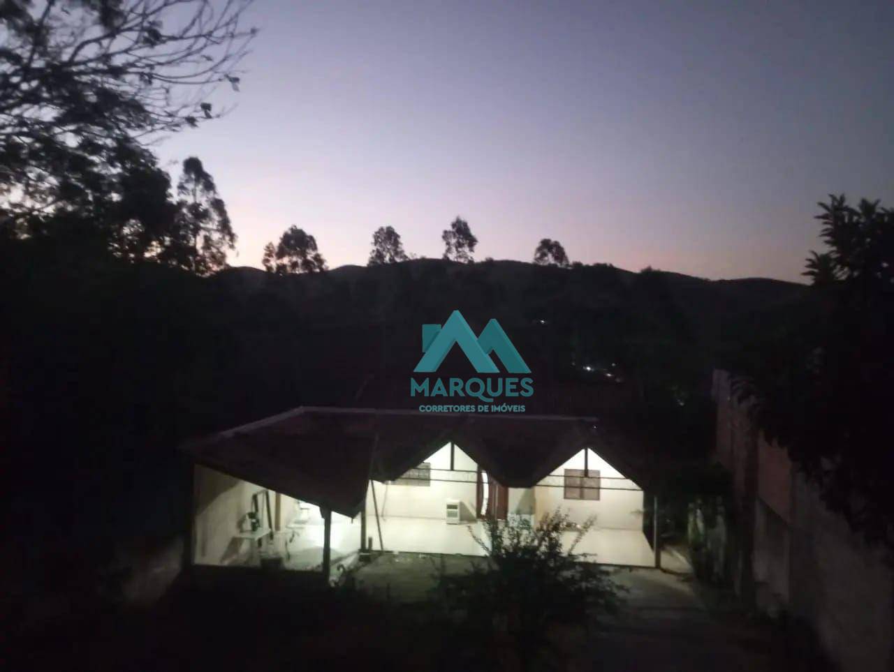 Chácara à venda com 2 quartos, 130m² - Foto 3