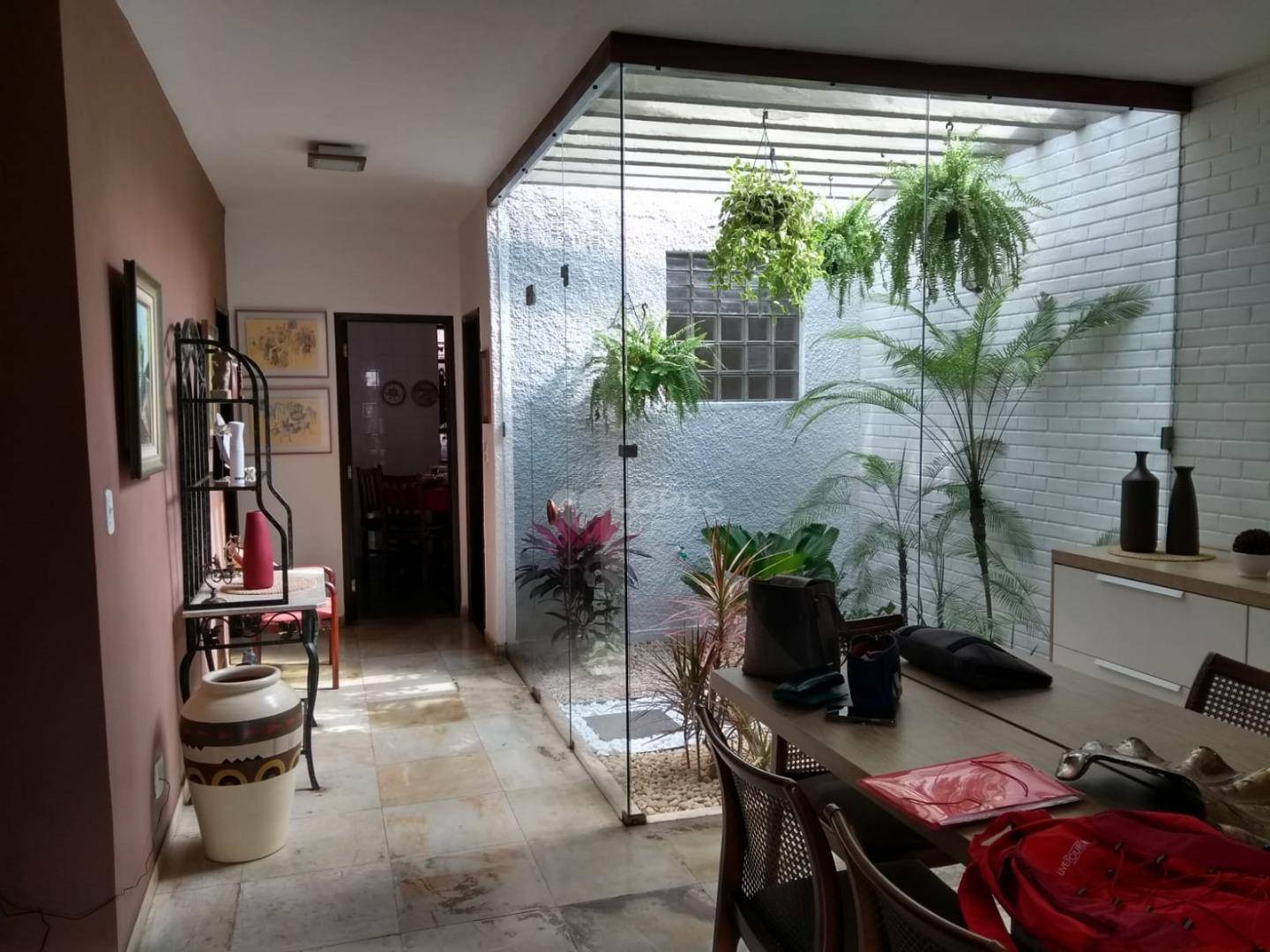 Casa à venda com 4 quartos, 250m² - Foto 7