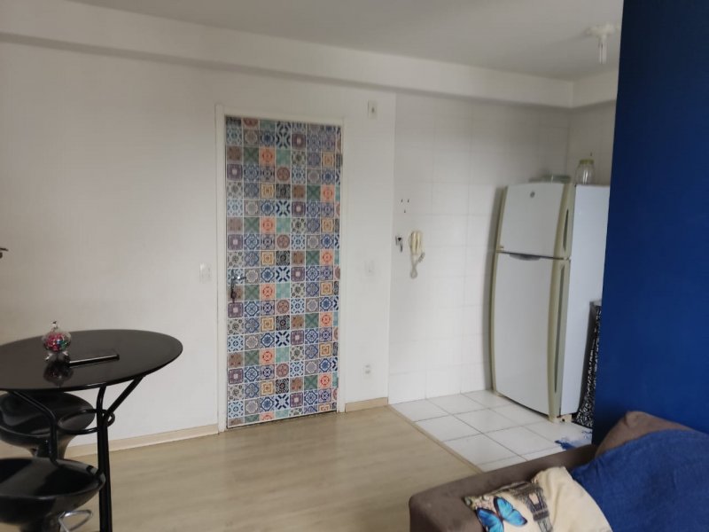 Apartamento à venda com 2 quartos, 45m² - Foto 11