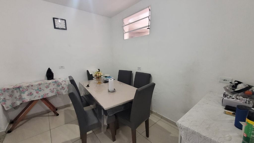 Casa à venda com 4 quartos, 143m² - Foto 16