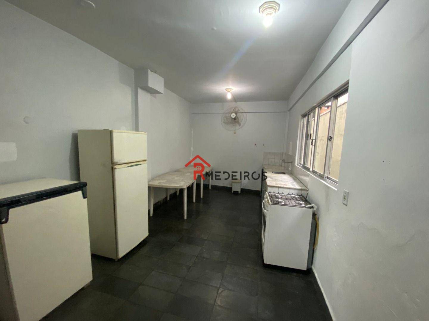 Apartamento à venda com 1 quarto, 50m² - Foto 17