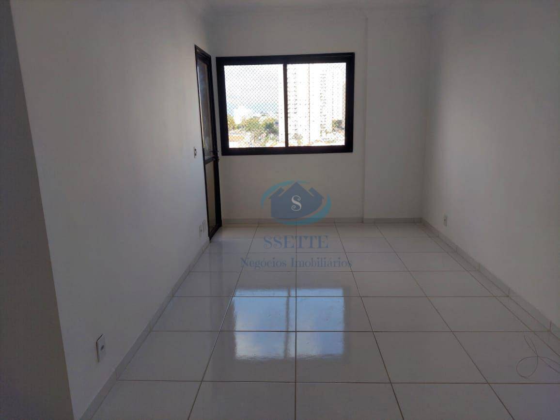 Apartamento para alugar com 3 quartos, 72m² - Foto 3