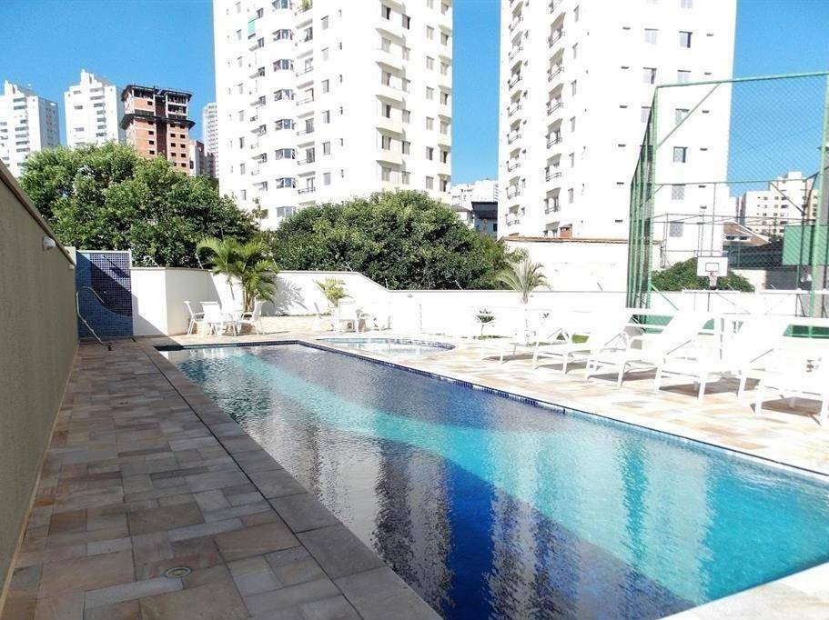 Apartamento à venda com 3 quartos, 160m² - Foto 2