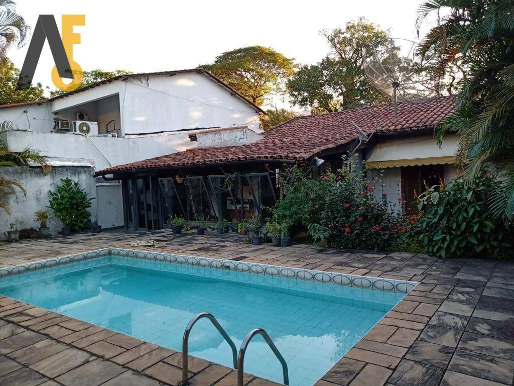 Casa de Condomínio à venda com 3 quartos, 251m² - Foto 19