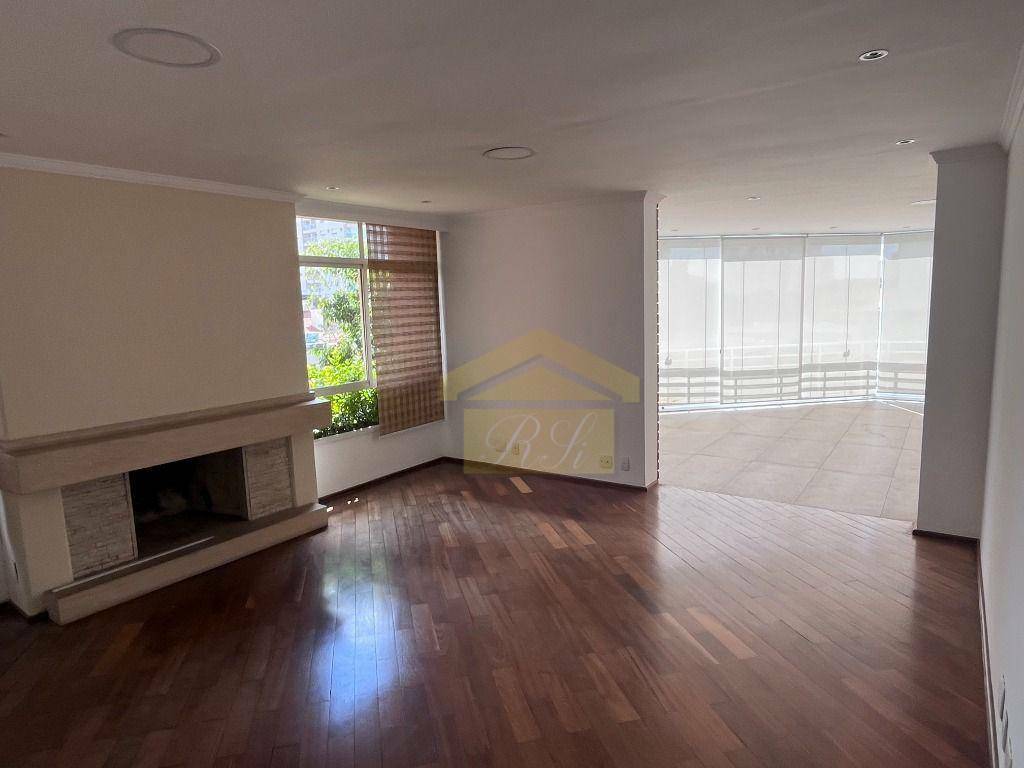 Apartamento à venda com 3 quartos, 250m² - Foto 1