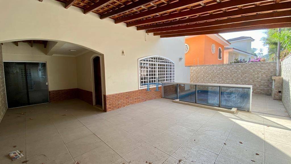 Casa à venda com 3 quartos, 170m² - Foto 5