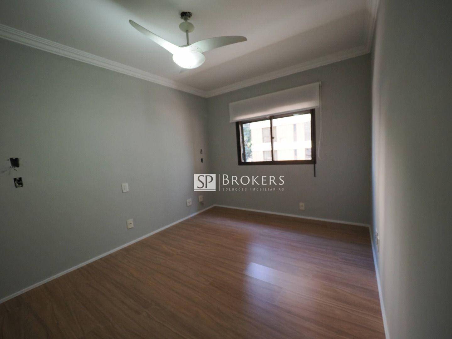 Apartamento à venda com 4 quartos, 226m² - Foto 28