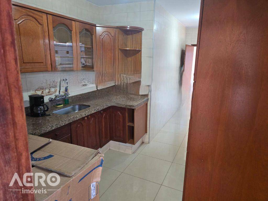 Casa, 3 quartos, 153 m² - Foto 5