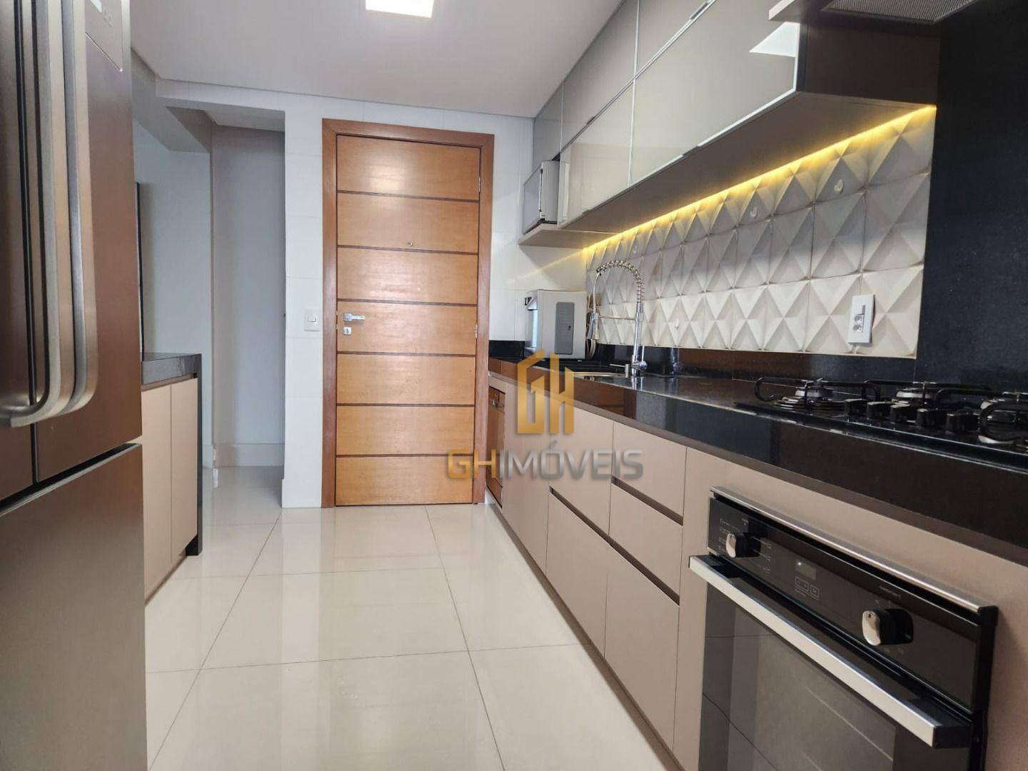 Apartamento à venda com 3 quartos, 118m² - Foto 6