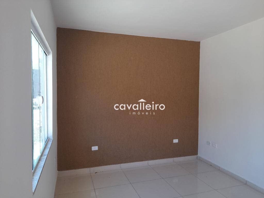 Casa à venda com 2 quartos, 60m² - Foto 5