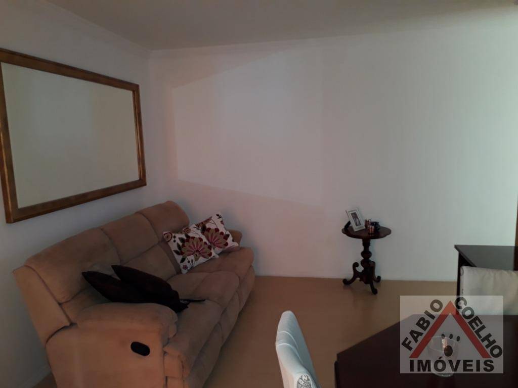 Apartamento à venda com 2 quartos, 64m² - Foto 18