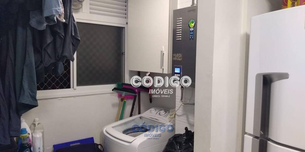 Apartamento à venda com 3 quartos, 65m² - Foto 2