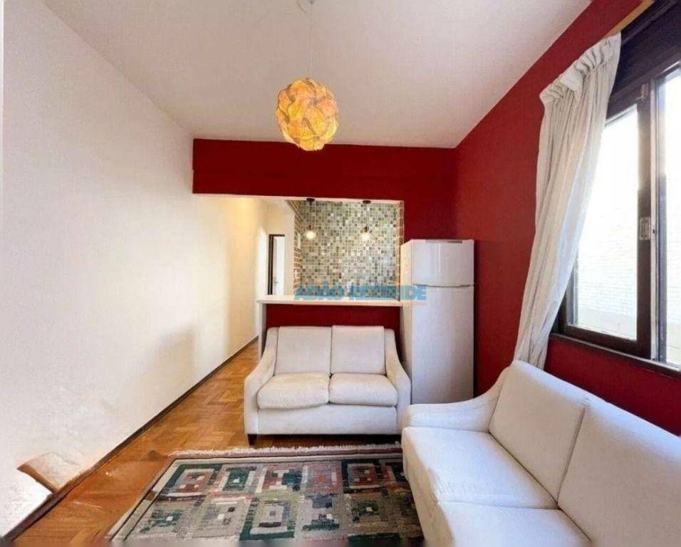 Apartamento à venda com 1 quarto, 33m² - Foto 2