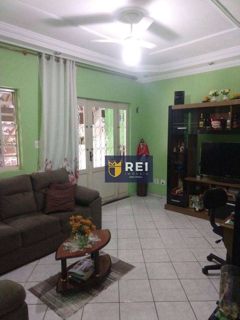 Casa à venda com 2 quartos, 104m² - Foto 1