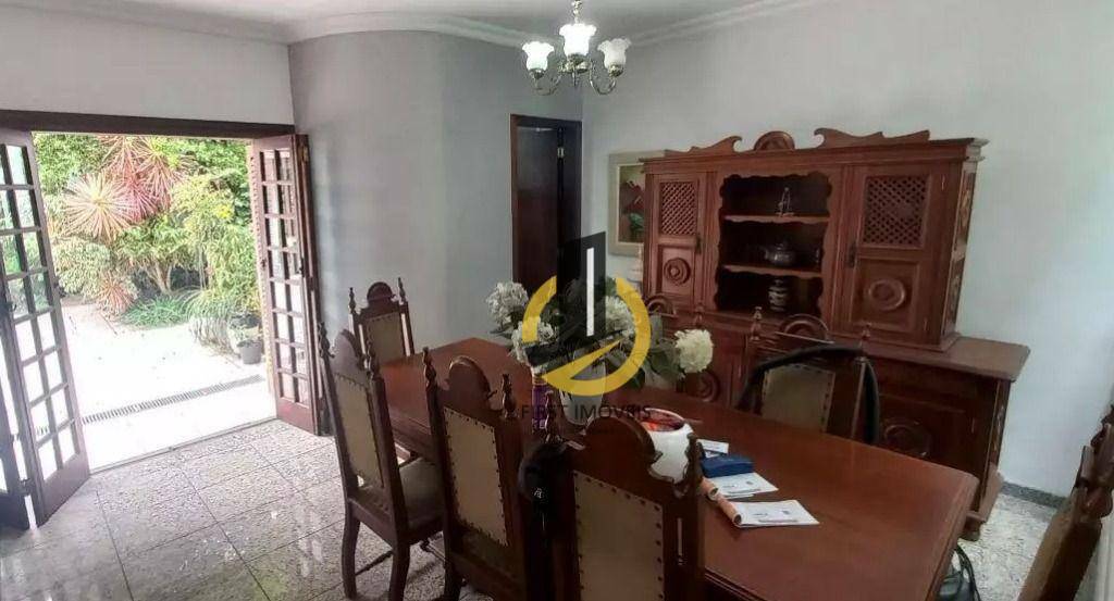 Sobrado à venda com 4 quartos, 265m² - Foto 9