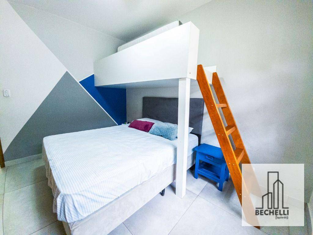 Casa à venda com 4 quartos, 209m² - Foto 14