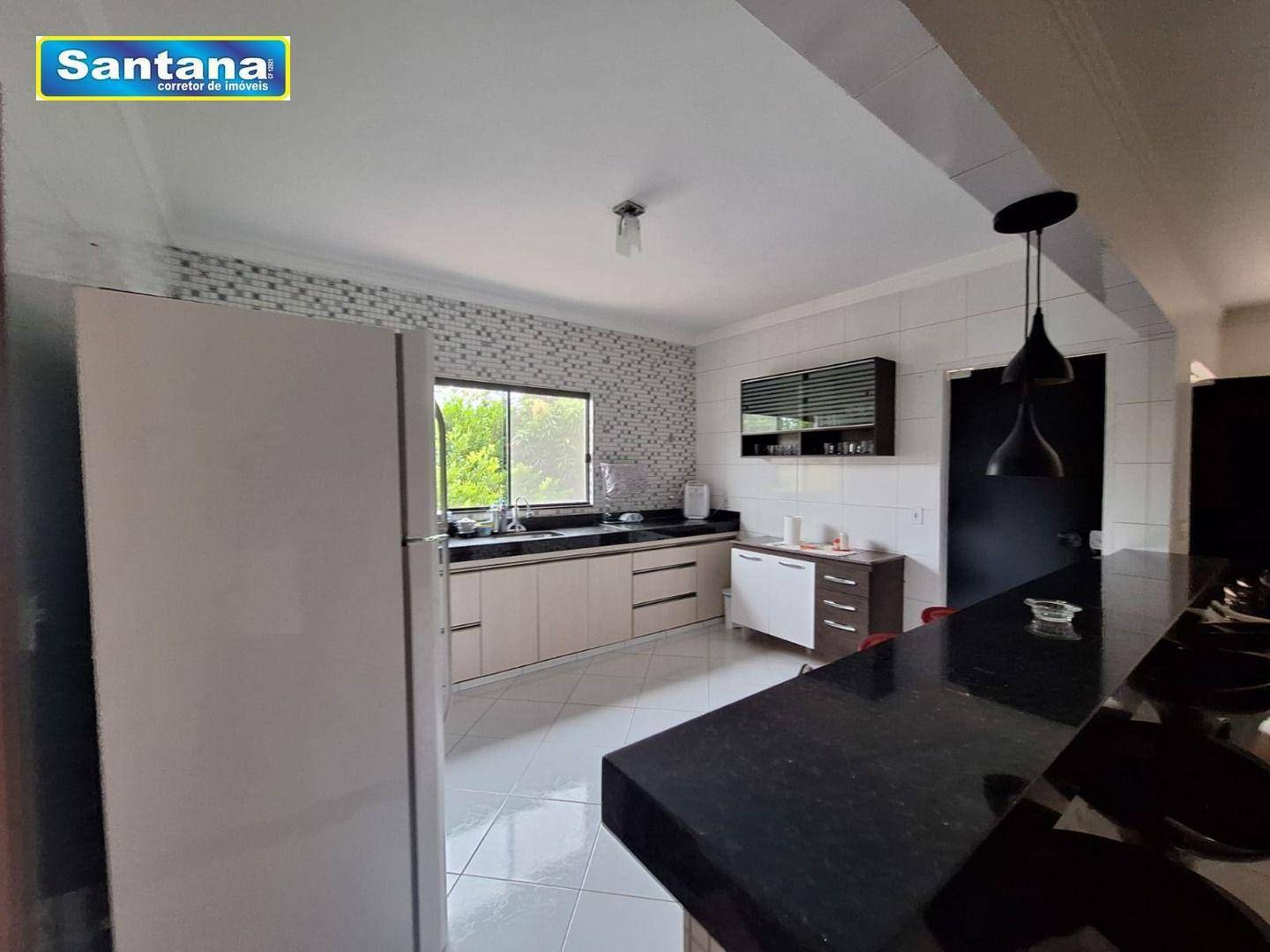 Casa de Condomínio à venda com 4 quartos, 225M2 - Foto 2