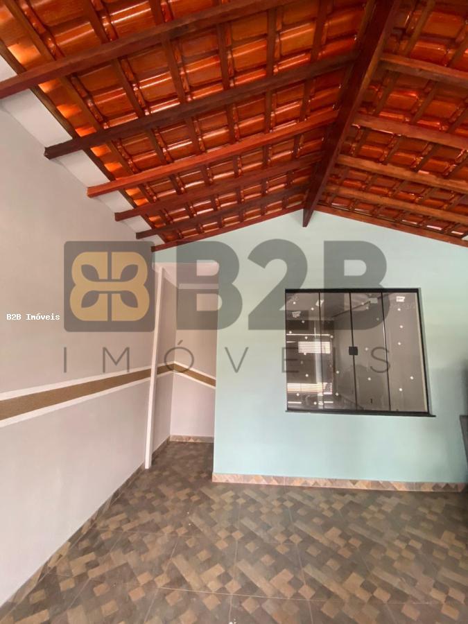 Casa à venda com 2 quartos, 115m² - Foto 3