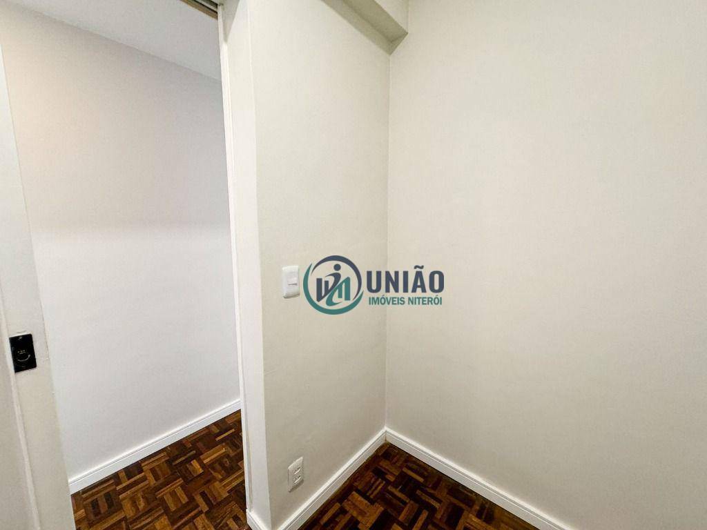 Apartamento à venda com 2 quartos, 80m² - Foto 24