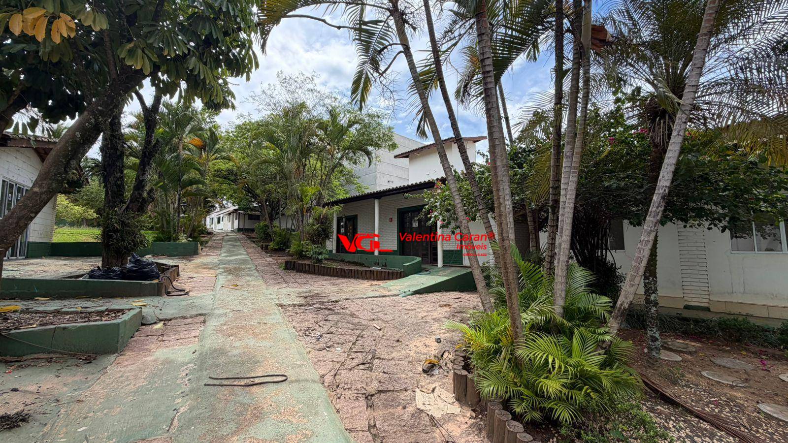 Casa, 6 quartos, 1509 m² - Foto 1