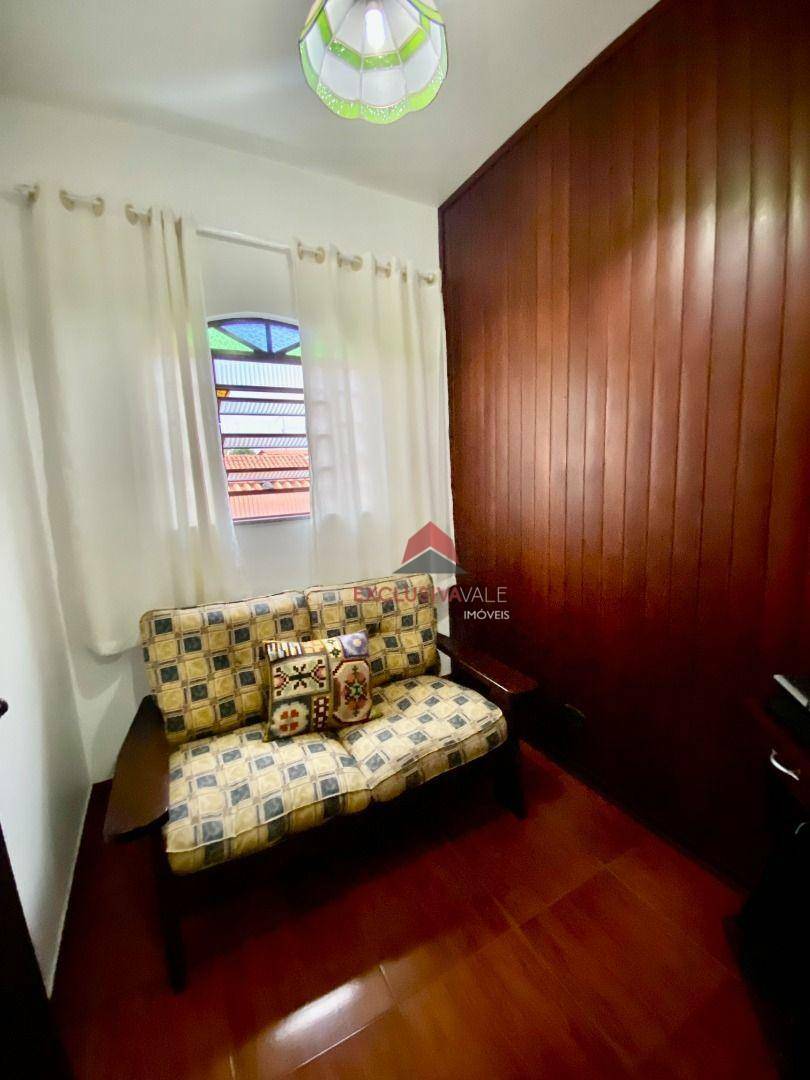 Casa à venda com 4 quartos, 326m² - Foto 15