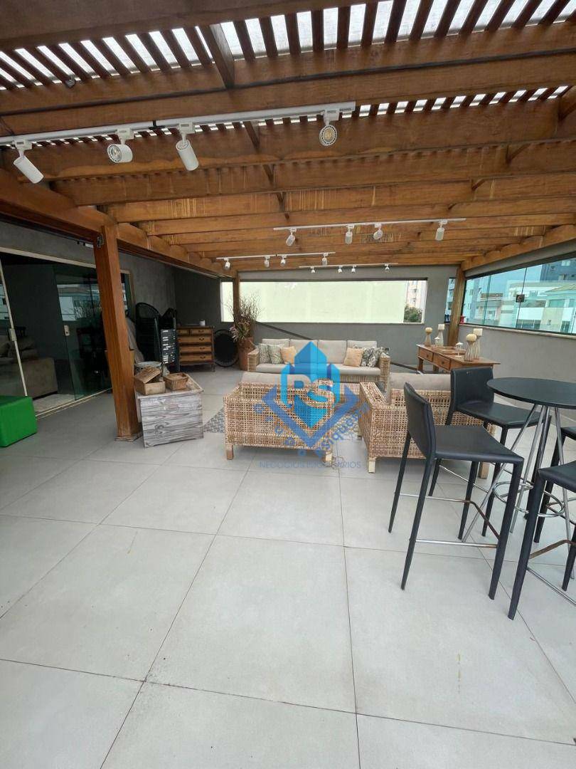 Cobertura à venda com 4 quartos, 436m² - Foto 4