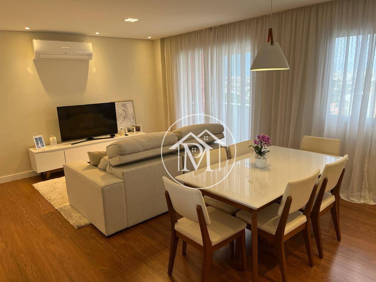 Apartamento à venda com 3 quartos, 105m² - Foto 2