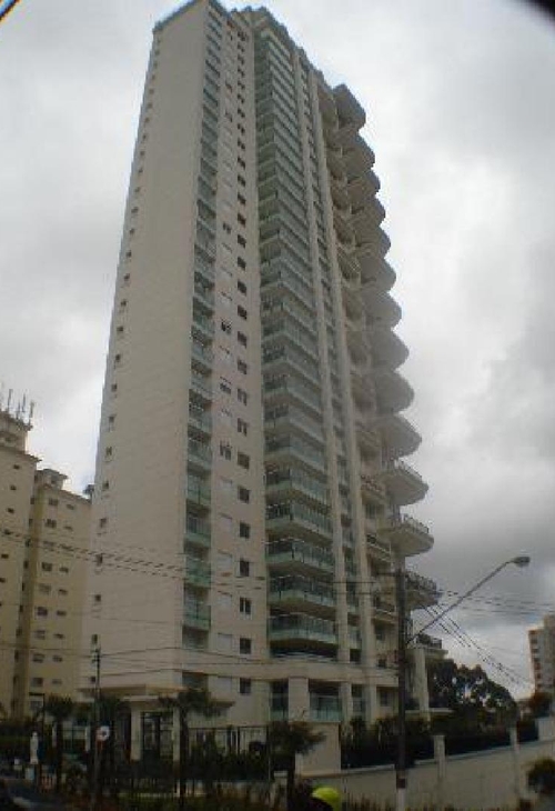 Apartamento à venda com 3 quartos, 206m² - Foto 1